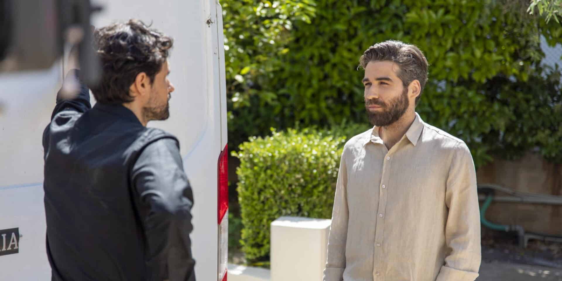 Ο. Αυγουστίδης και Γ. Χριστοδούλου σε σκηνή από τη σειρά «Σασμός»