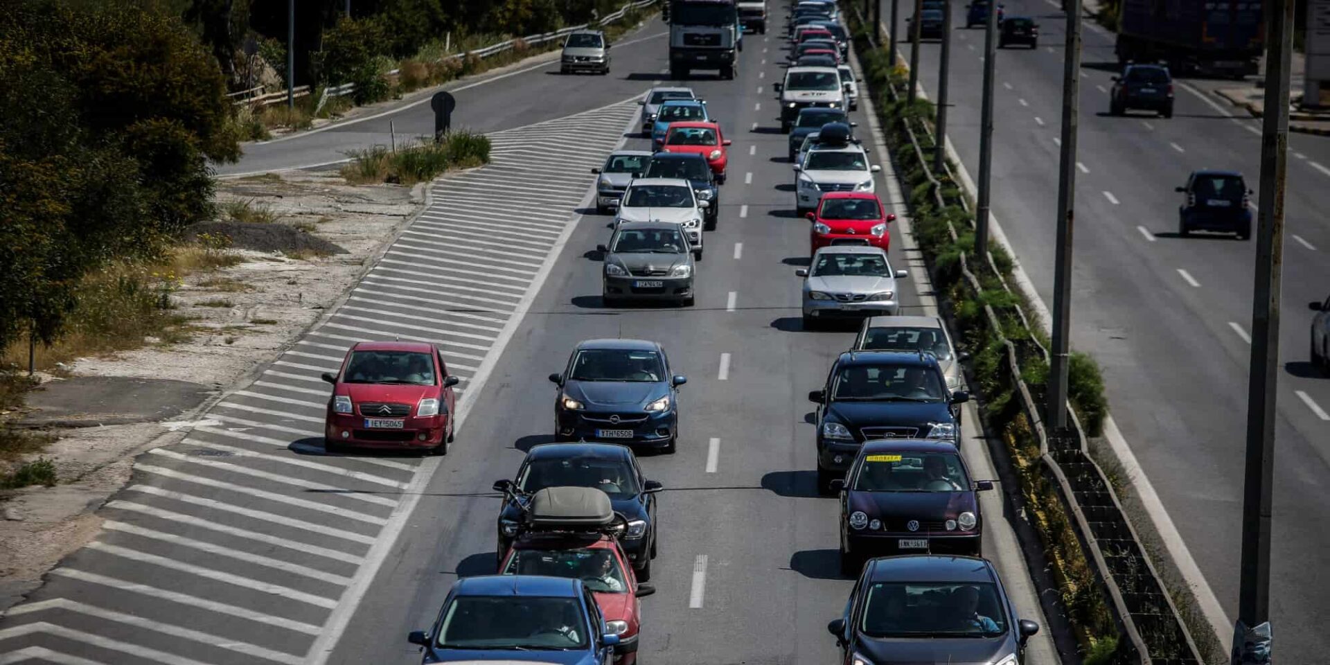 Αυτοκίνητα στους δρόμους