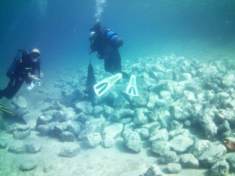 Μερική άποψη συγκέντρωσης λίθων