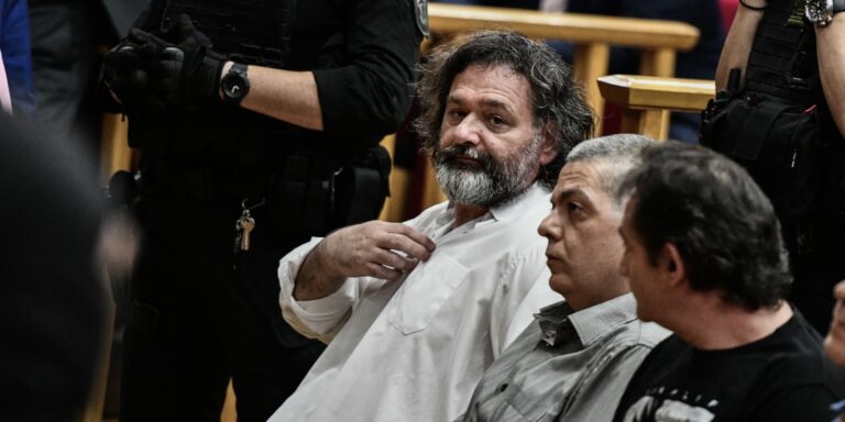 Κυνικός ο Λαγός στη δίκη της Χρυσής Αυγής – «Δηλώνω ναζιστής, θα με δικάσετε γι’ αυτό;»