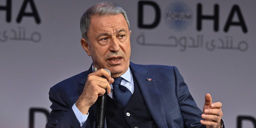 Ο Τούρκος υπουργός Άμυνας, Χουλουσί Ακάρ