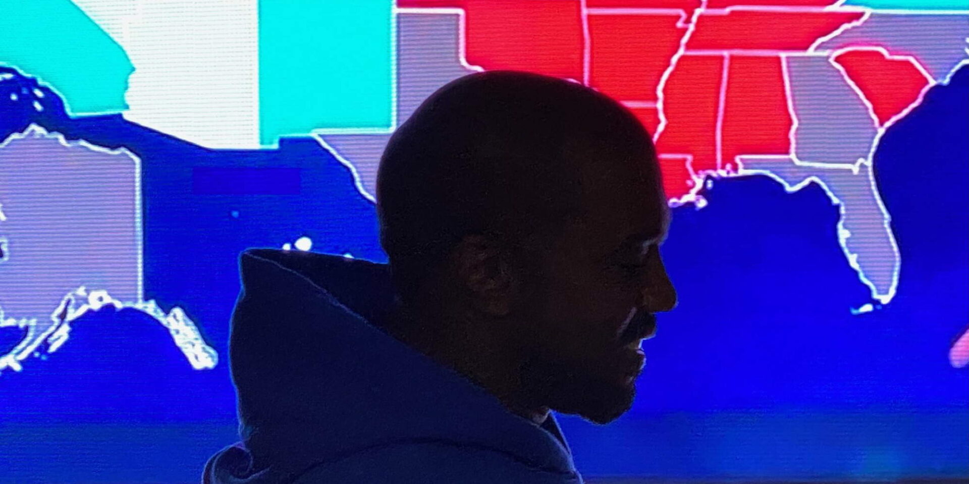 Ο Kanye West με φόντο τον χάρτη των ΗΠΑ
