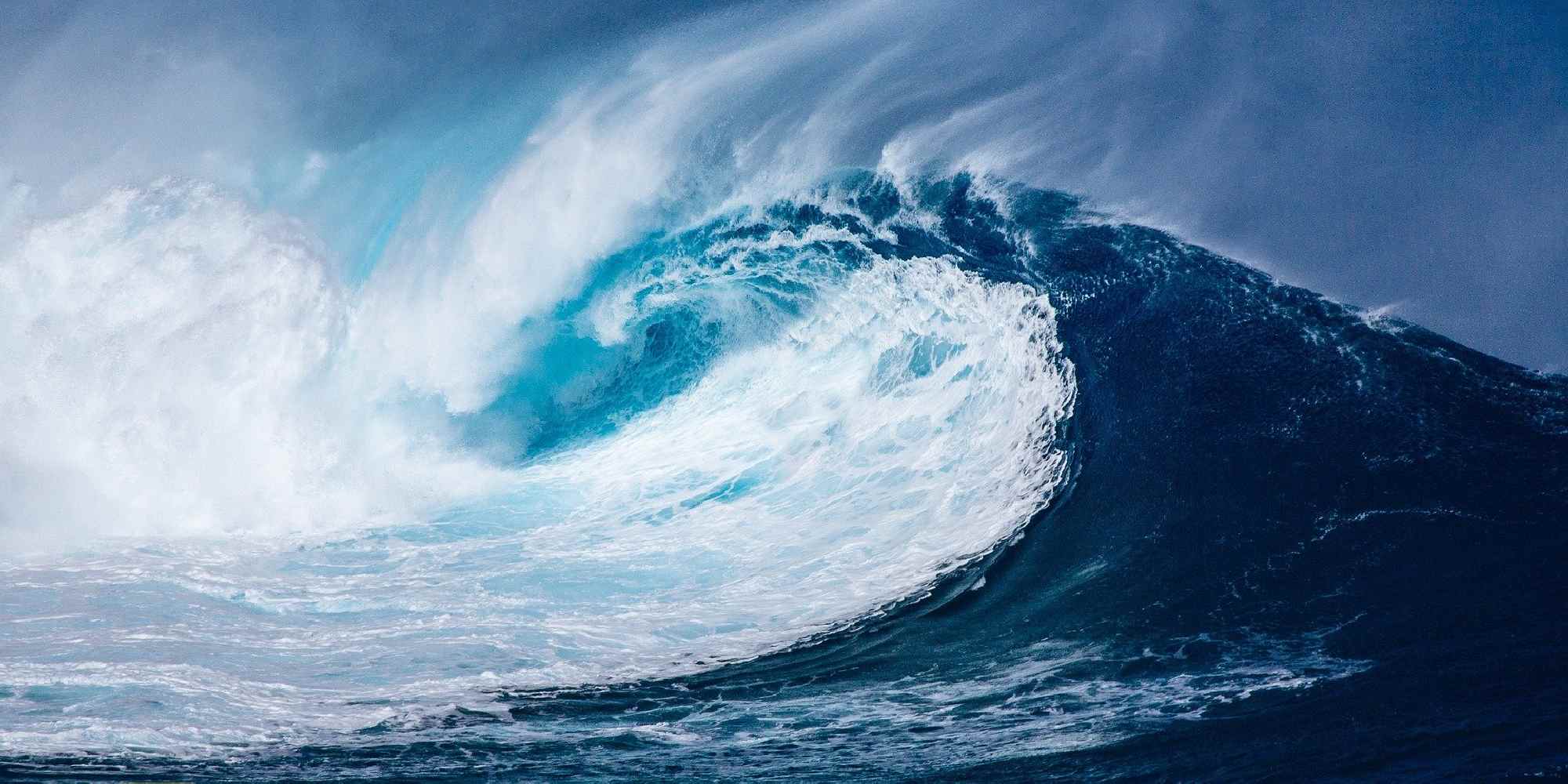 Τεράστια κύματα σε ωκεανό