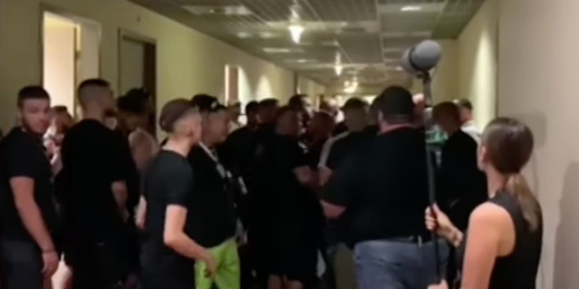 Έγινε και τρίτος καβγάς ανάμεσα σε Light και Snik στα MAD VMA