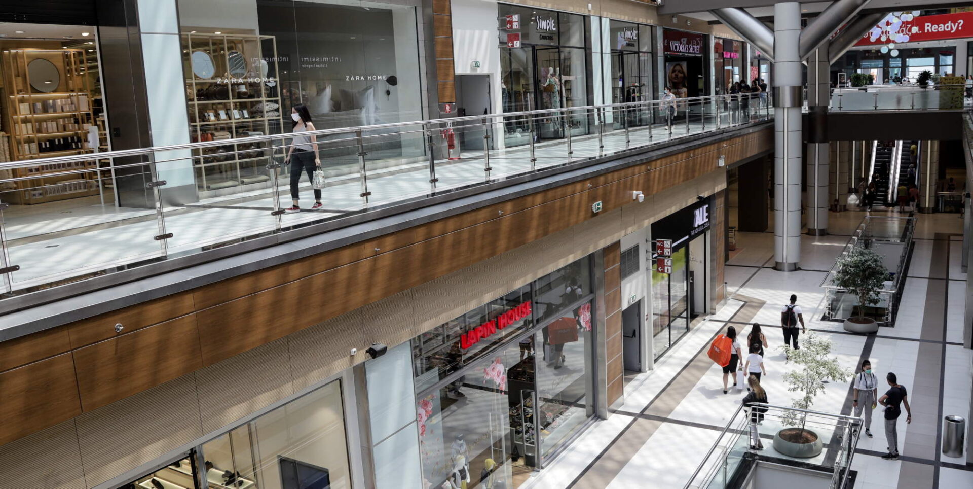 Εικόνα από το εσωτερικό στο εμπορικό κέντρο Mall Athens