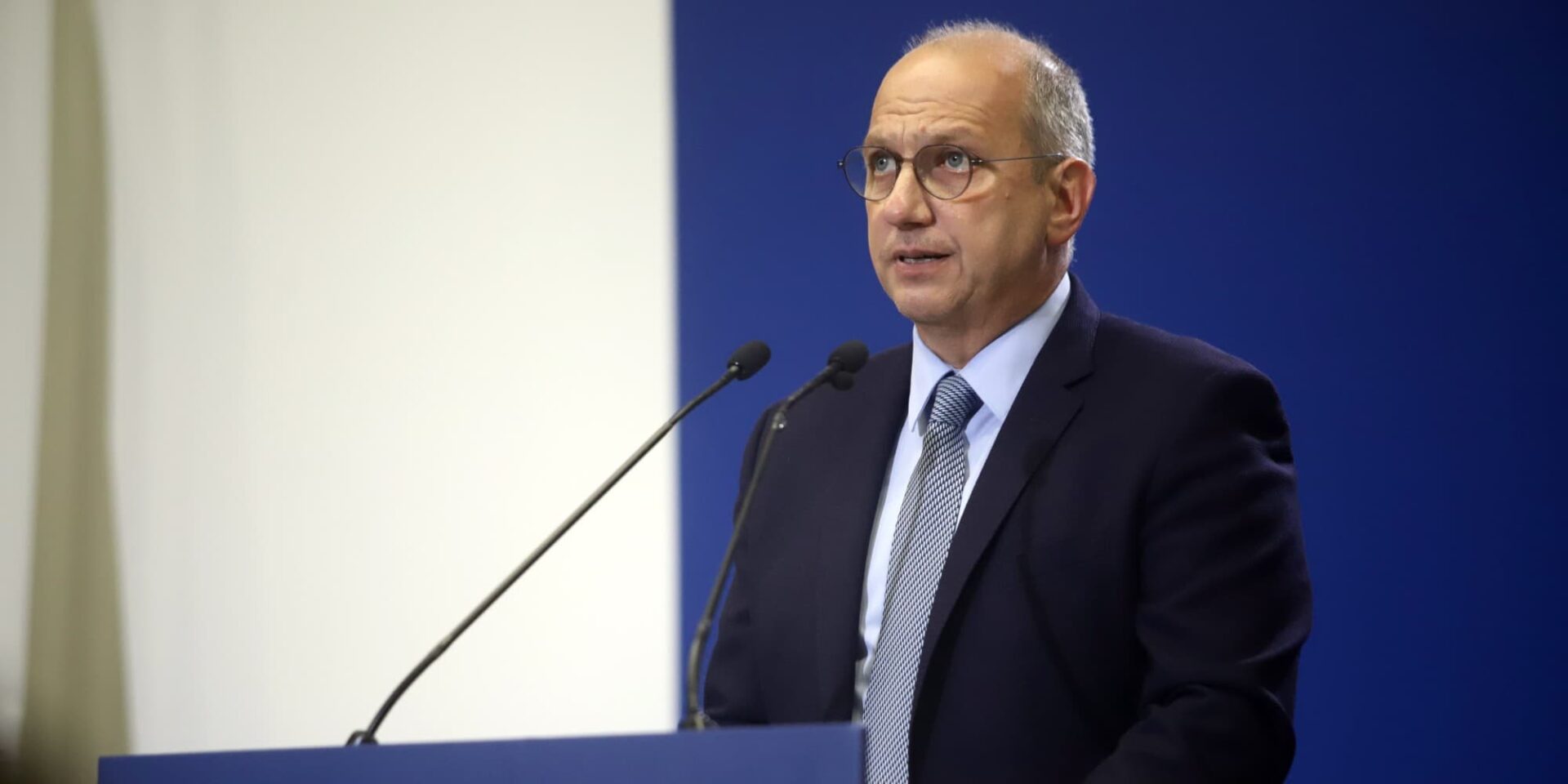 Ο κυβερνητικός εκπρόσωπος, Γιάννης Οικονόμου