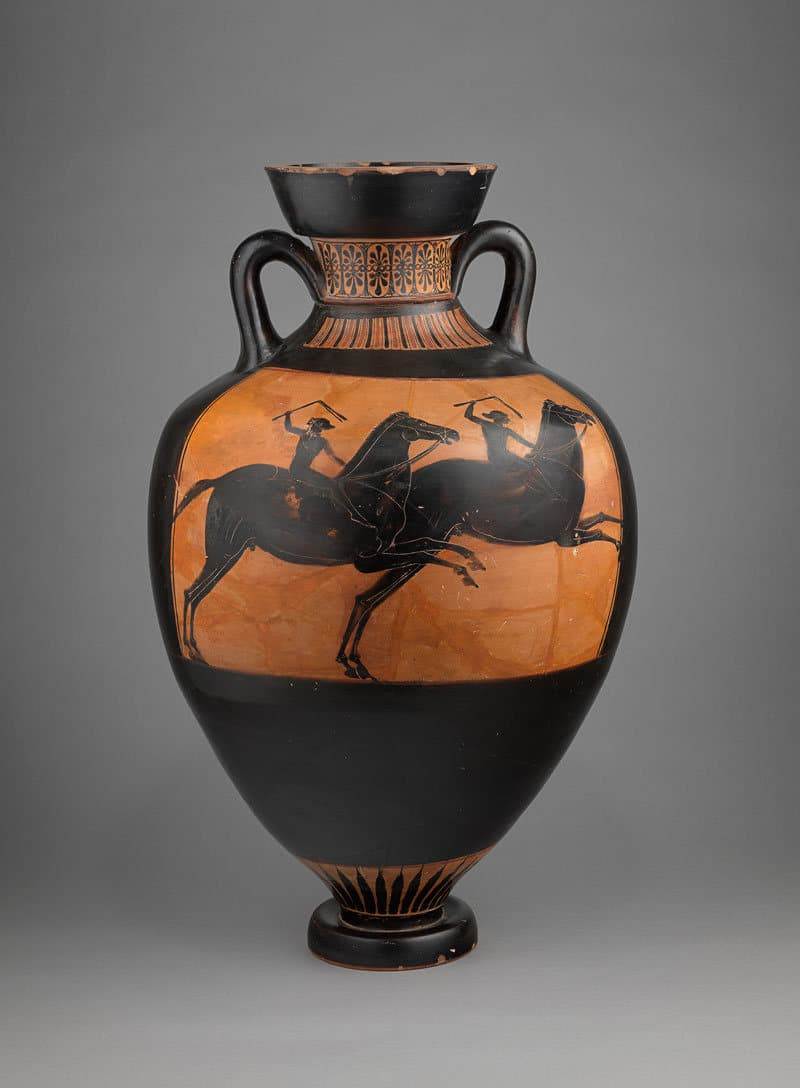 Αττικός μελανόμορφος παναθηναϊκός αμφορέας με παράσταση Αθηνάς Προμάχου και ιπποδρομίας