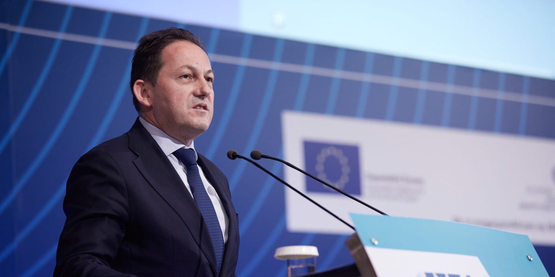 Ο αναπληρωτής υπουργός Εσωτερικών, Στέλιος Πέτσας