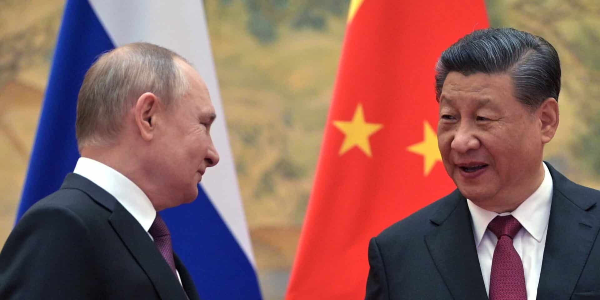 Ο Ρώσος πρόεδρος Βλαντιμίρ Πούτιν συναντά τον πρόεδρο Σι Τζινπίνγκ, στην Κίνα