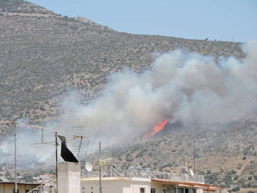 Πυρκαγιά στη Γλυφάδα