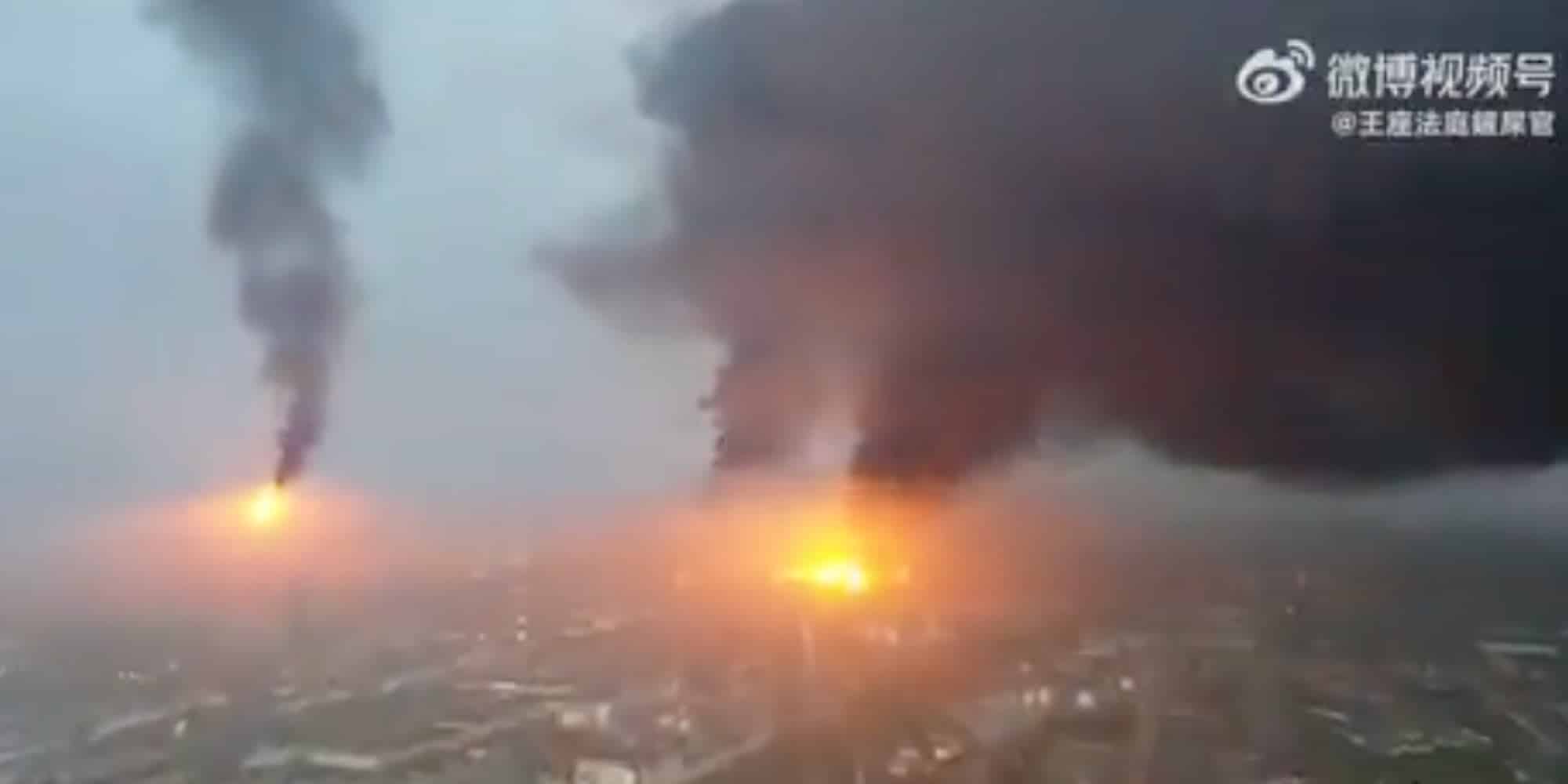 Πυρκαγιά σε εργοστάσιο χημικών στην Κίνα