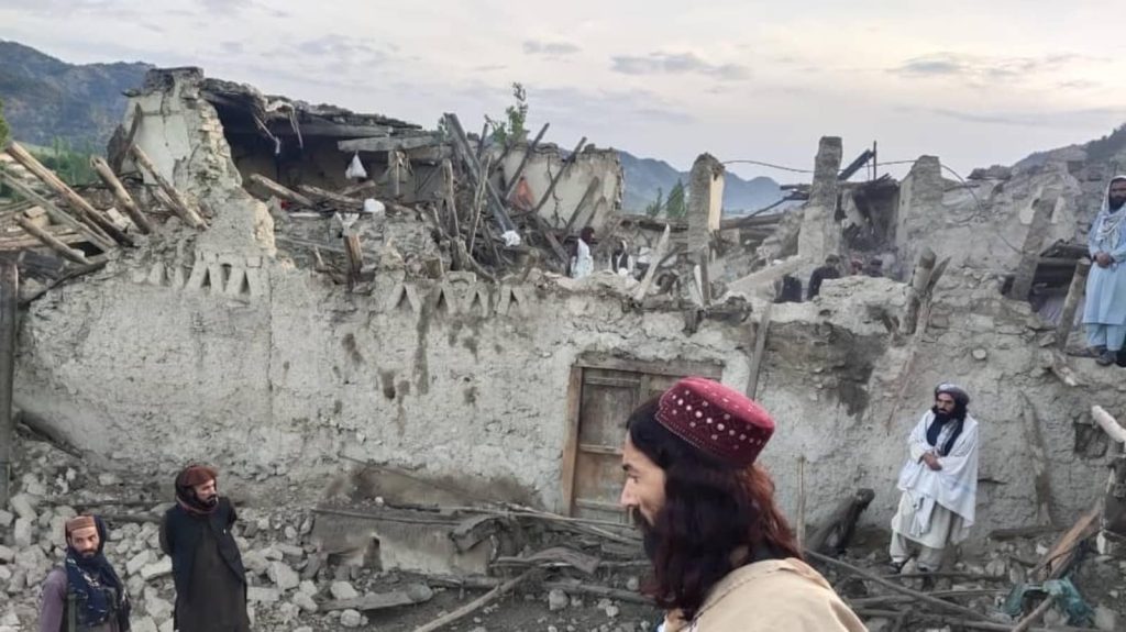 Γκρεμισμένο κτίριο από τον σεισμό στο Αφγανιστάν