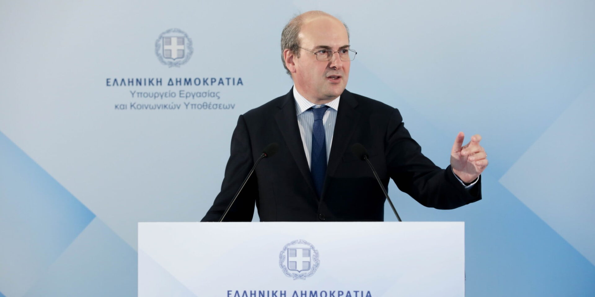 Ο υπουργός Εργασίας, Κωστής Χατζηδάκης