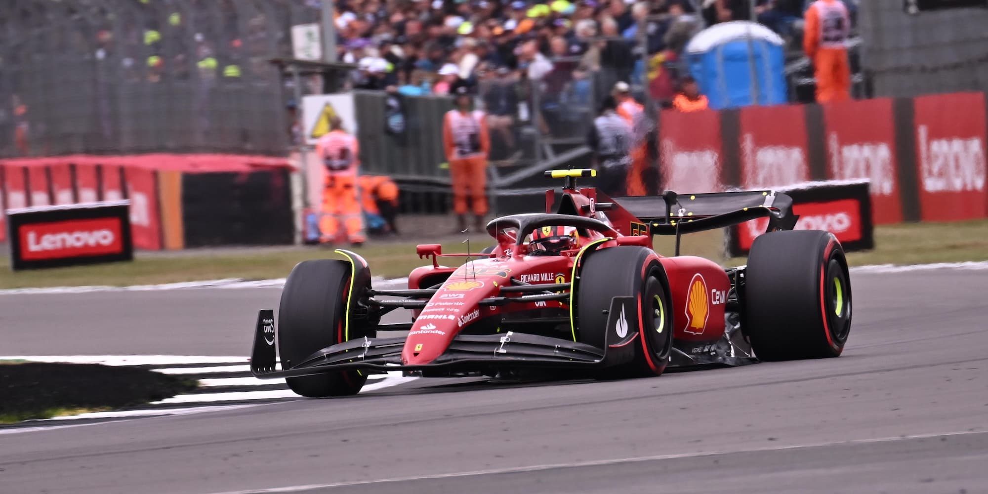 Ο Κάρλος Σάινθ πήρε την pole position στον αγώνα της Formula 1 στο Silverstone