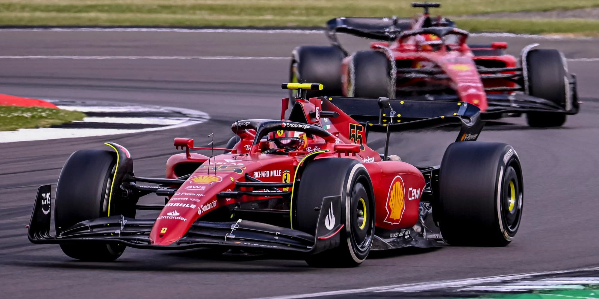 Ο Κάρλος Σάινθ νικητής στη πίστα της Formula 1 στο Silverstone