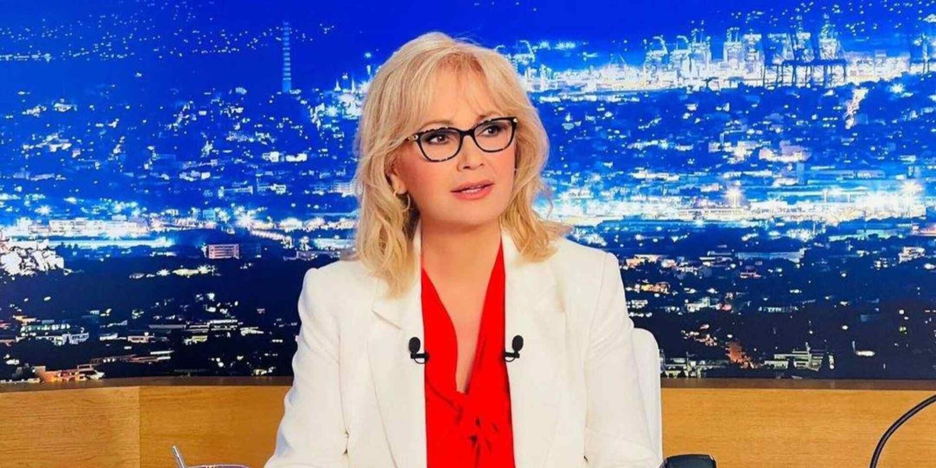 Η Αγγελική Νικολούλη παρουσιάζει το «Φως στο Τούνελ»