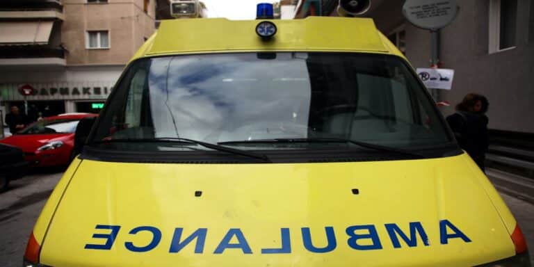 Θεσσαλονίκη: Ανήλικο παρασύρθηκε από αυτοκίνητο – Μεταφέρθηκε με κάκωση κεφαλής