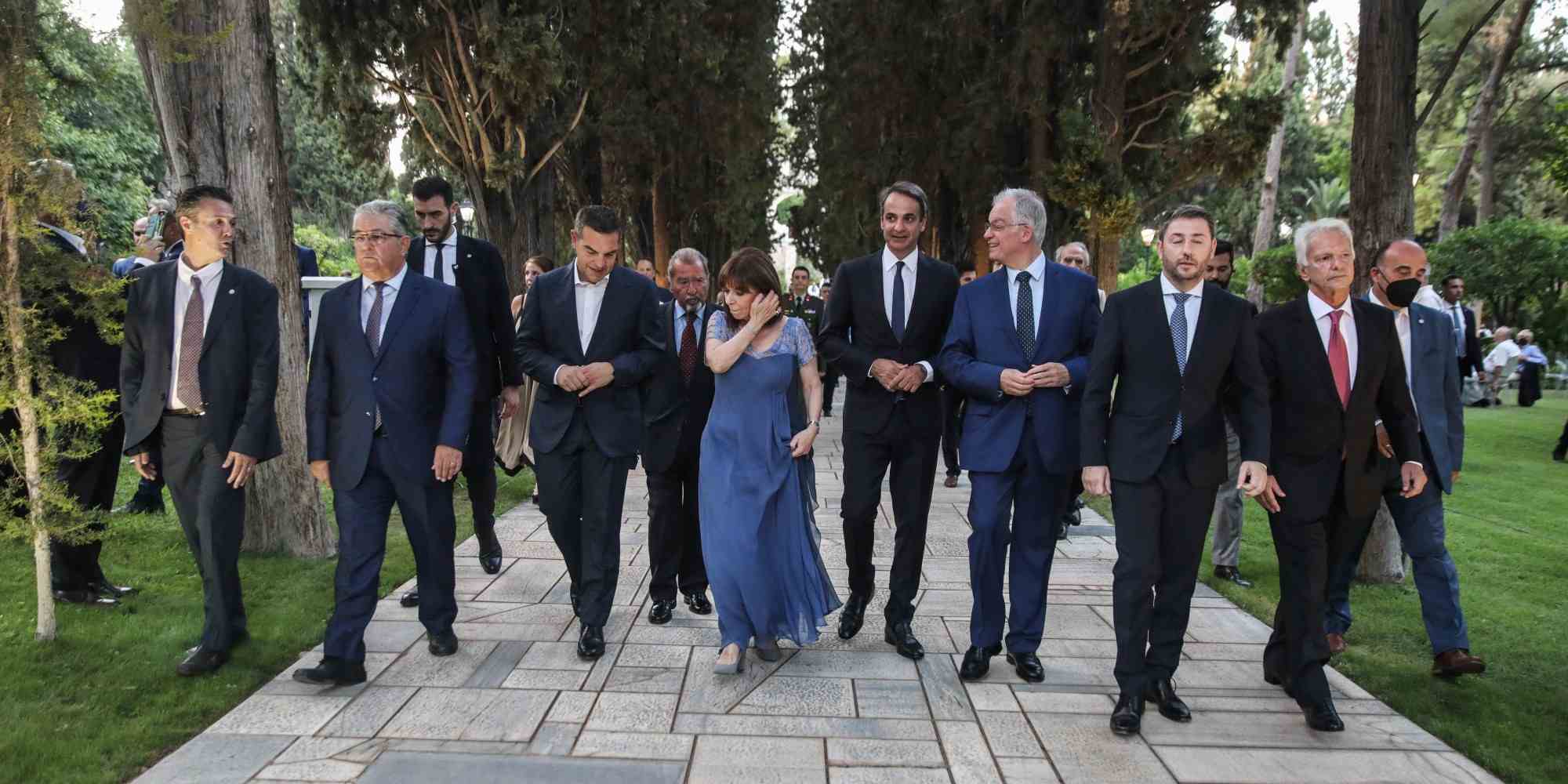 Οι πολιτικοί αρχηγοί στο Προεδρικό Μέγαρο
