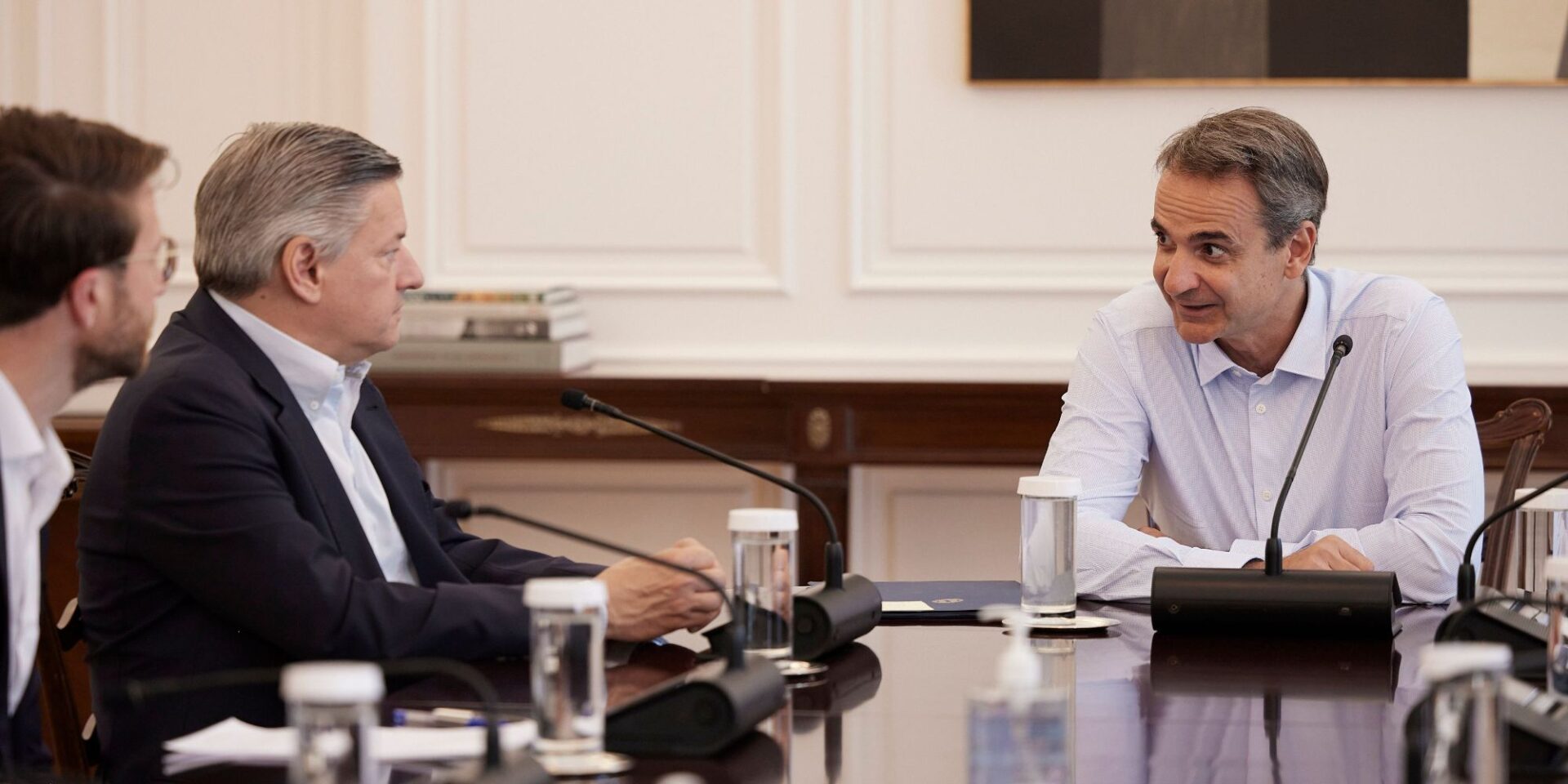 O Κυριάκος Μητσοτάκης στη συνάντηση με τον Τεντ Σαράντο στο Μαξίμου