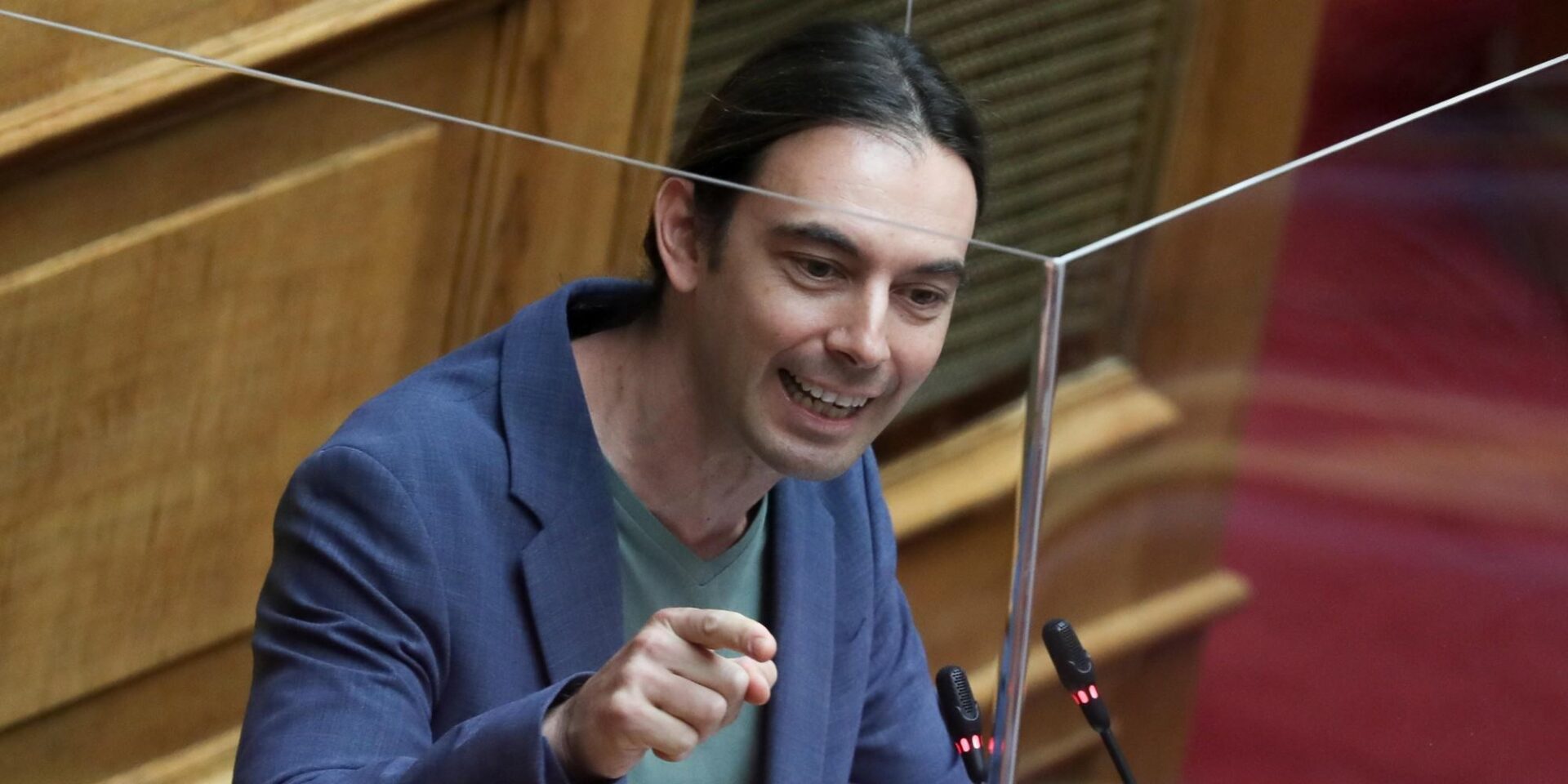 O Κρίτων Αρσένης στο βήμα της Βουλής