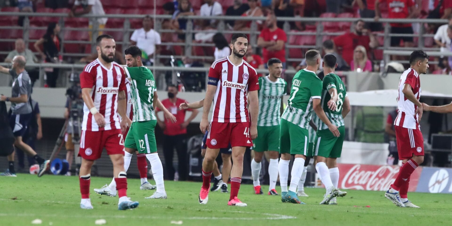 Παίκτες του Ολυμπιακού απογοητευμένοι