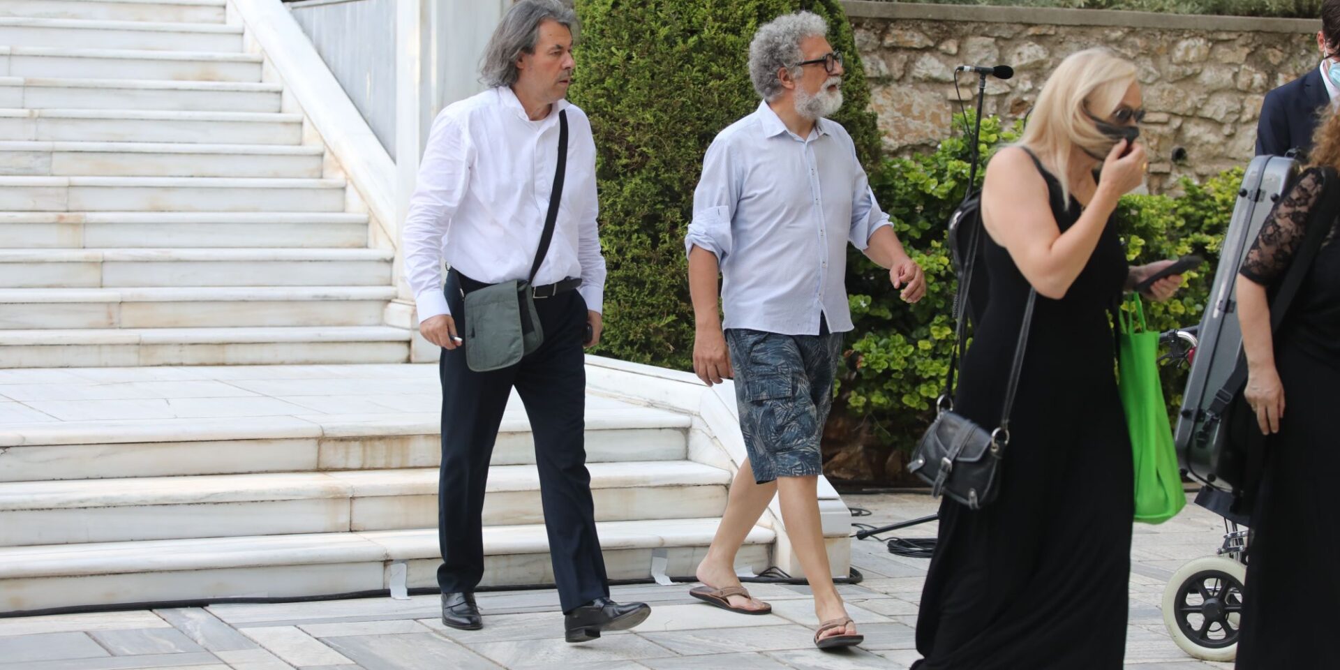 Ο άνδρας που εμφανίστηκε στο Προεδρικό Μέγαρο