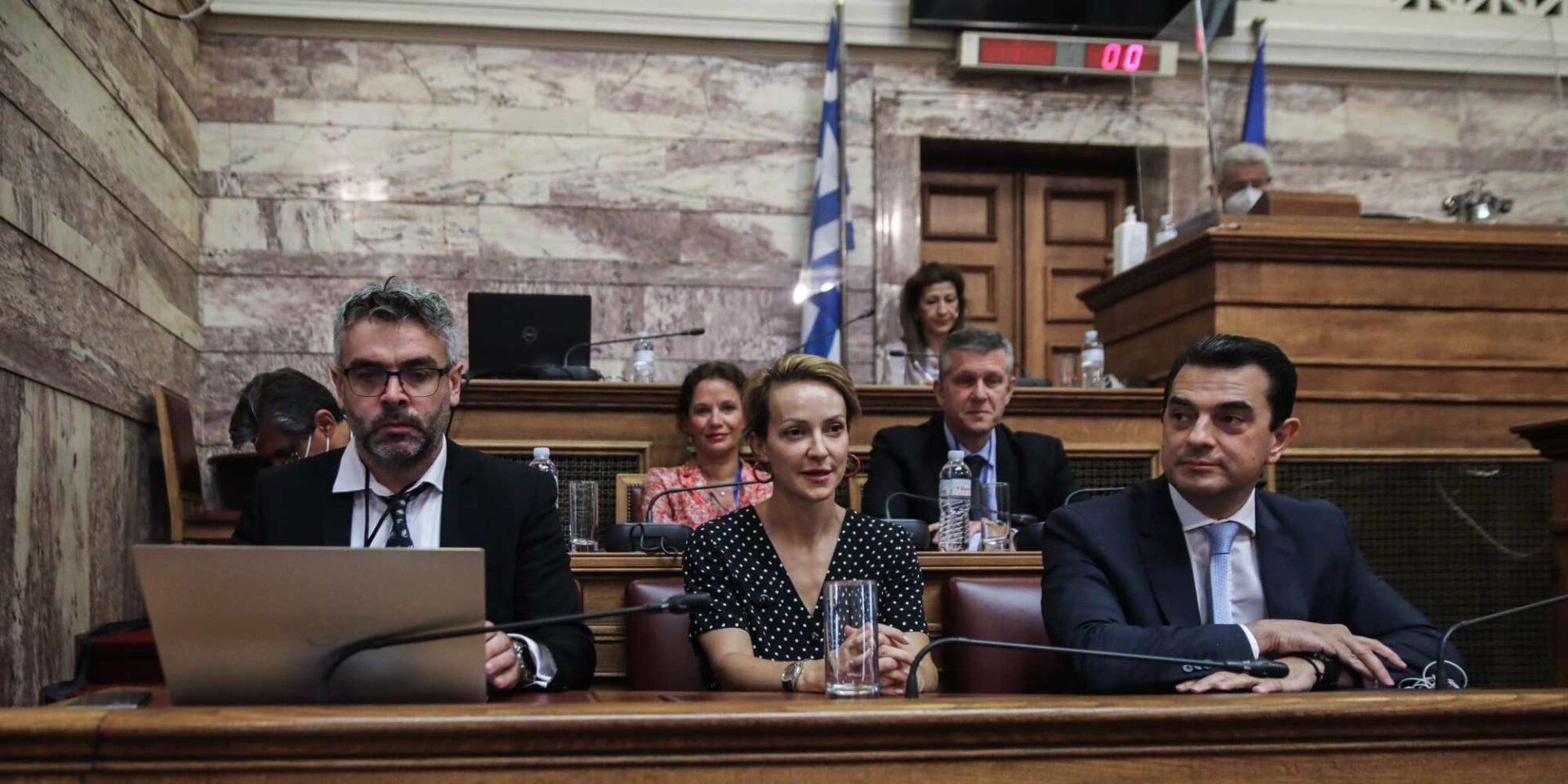 Ενημέρωση από τον Κώστα Σκρέκα, Αθανάσιο Δαγούμα της ΡΑΕ και την Αλεξάνδρα Σδούκου, για τη διασφάλιση της ενεργειακής επάρκειας της χώρας