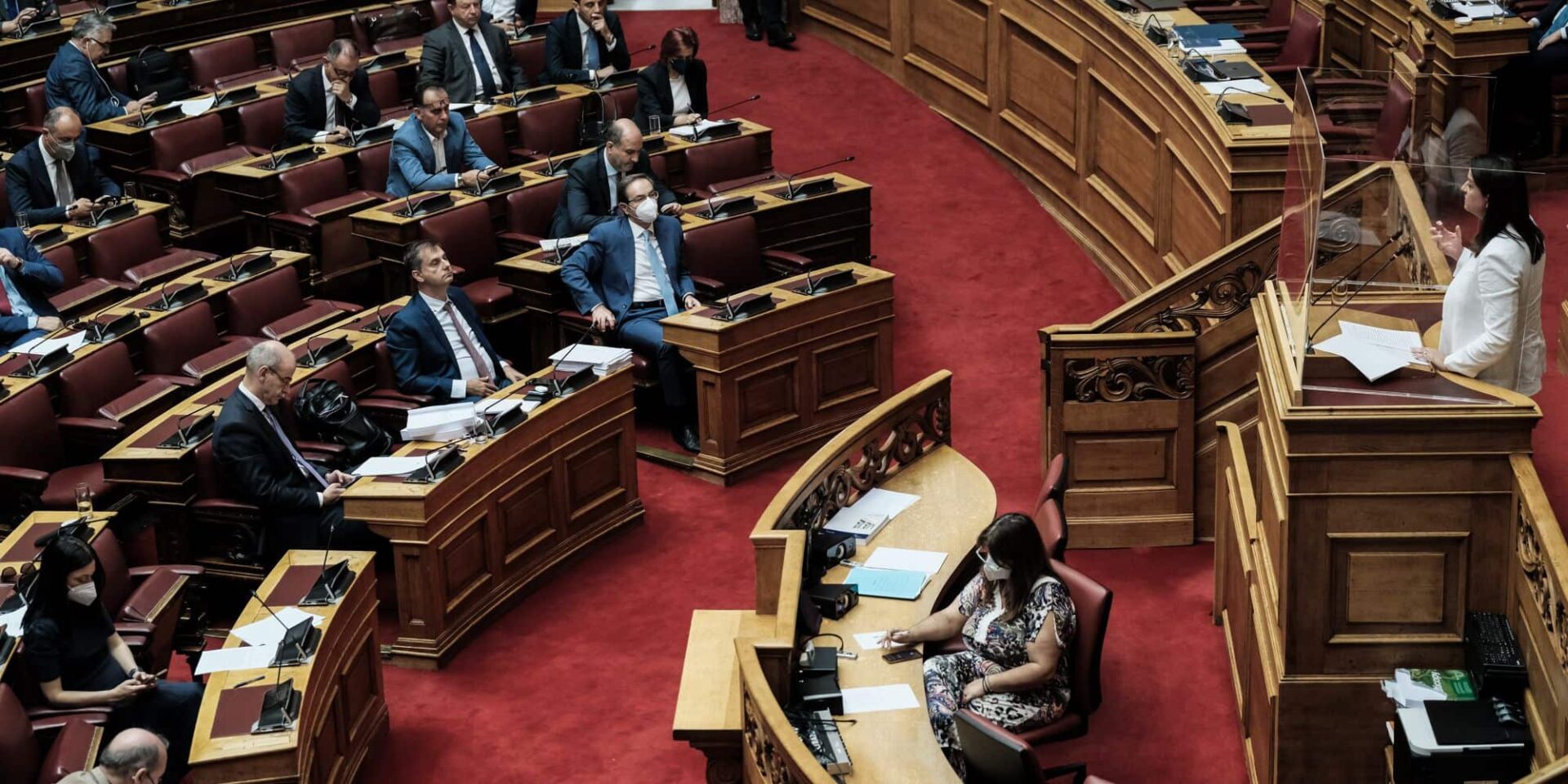 Η συζήτηση για το νέο μοντέλο διοίκησης των ΑΕΙ