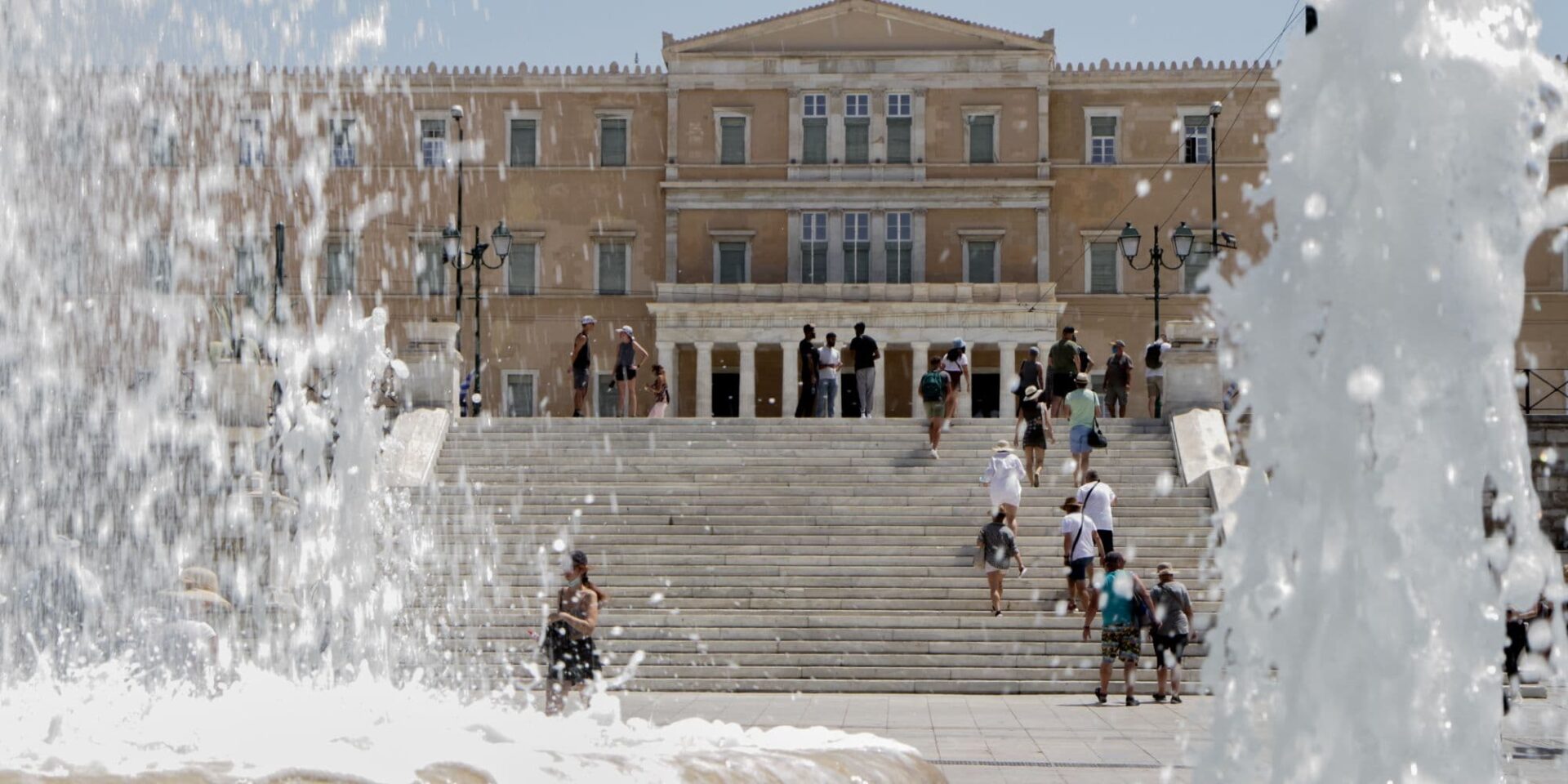 Ζέστη στο Σύνταγμα