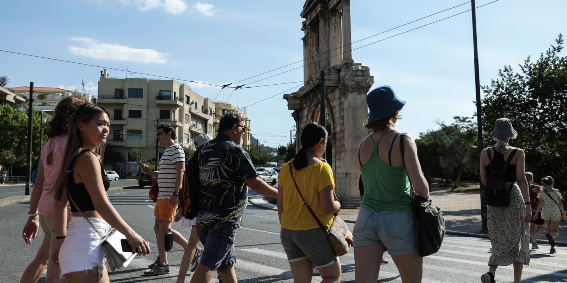 Κόσμος στο κέντρο της Αθήνας