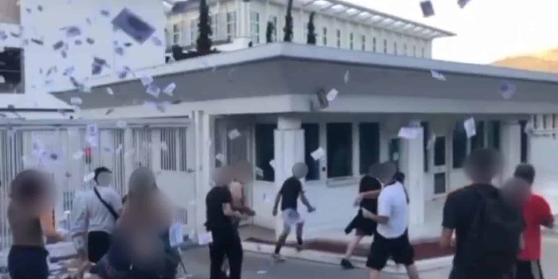 Ο Ρουβίκωνας έκανε παρέμβαση στην πρεσβεία των ΗΠΑ