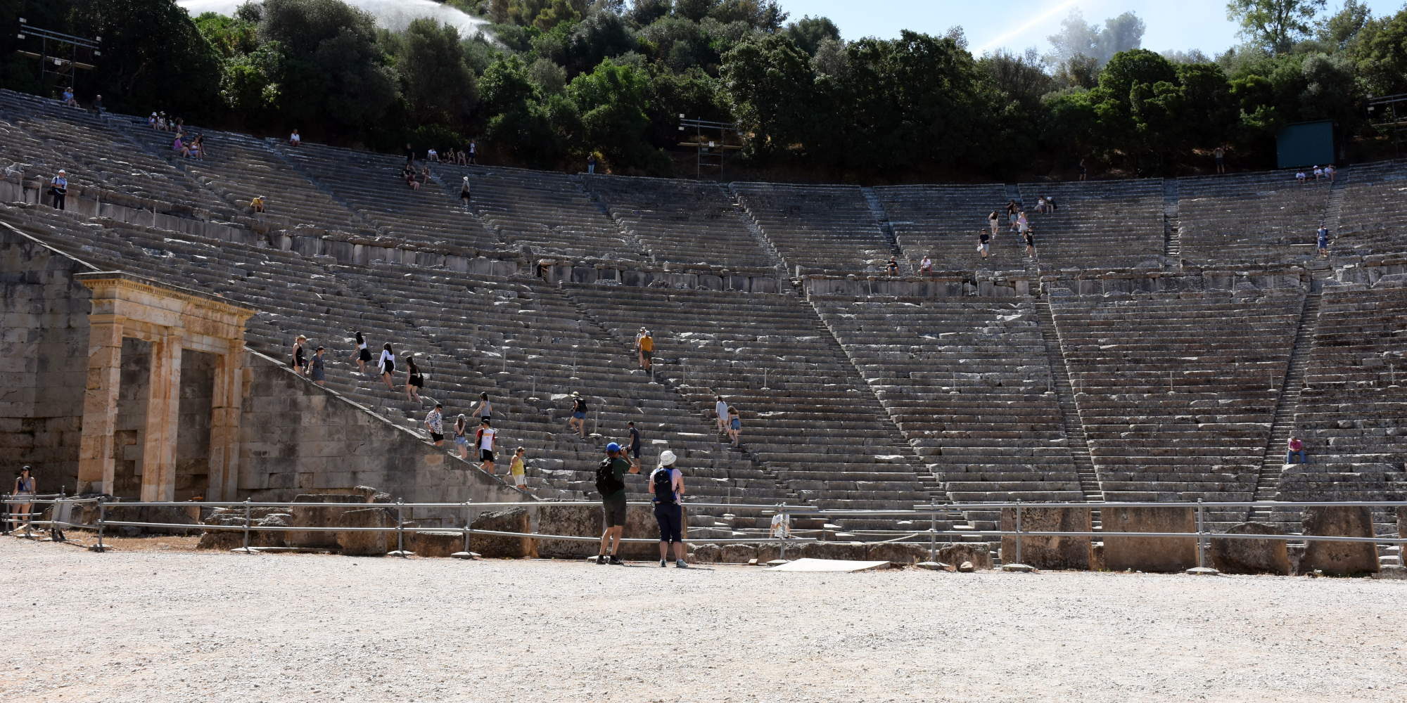Εικόνα από το αρχαίο θέατρο Επιδαύρου