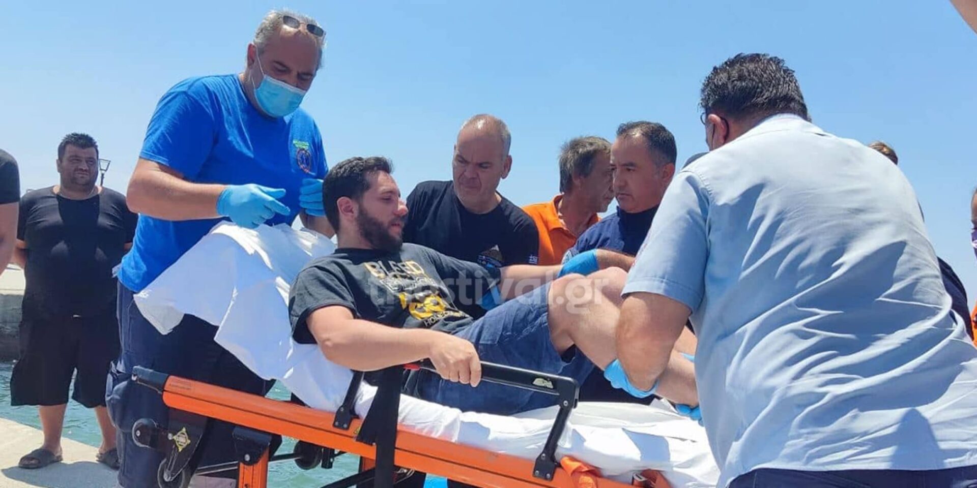 Η στιγμή που ο 30χρονος Ιβάν πάτησε στη στεριά στη Χαλκιδική