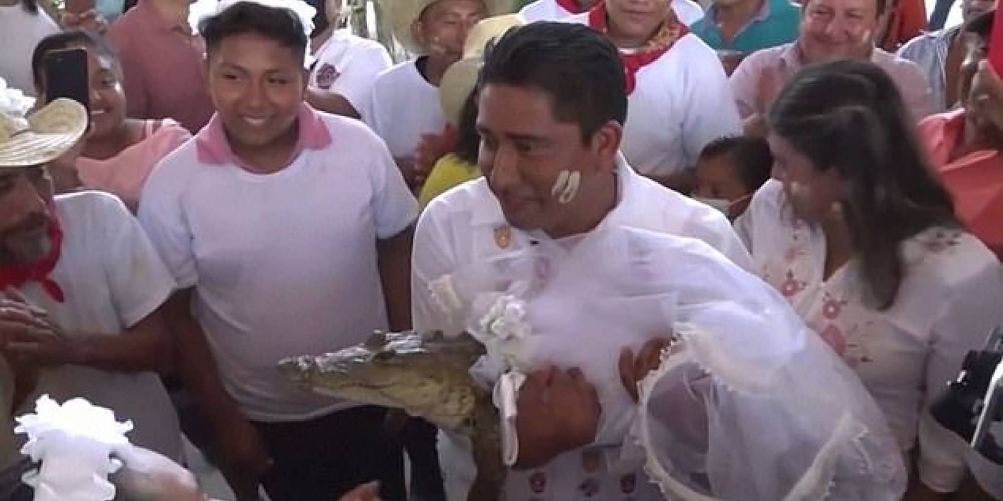 Δήμαρχος στο Μεξικό παντρεύτηκε... αλιγάτορα