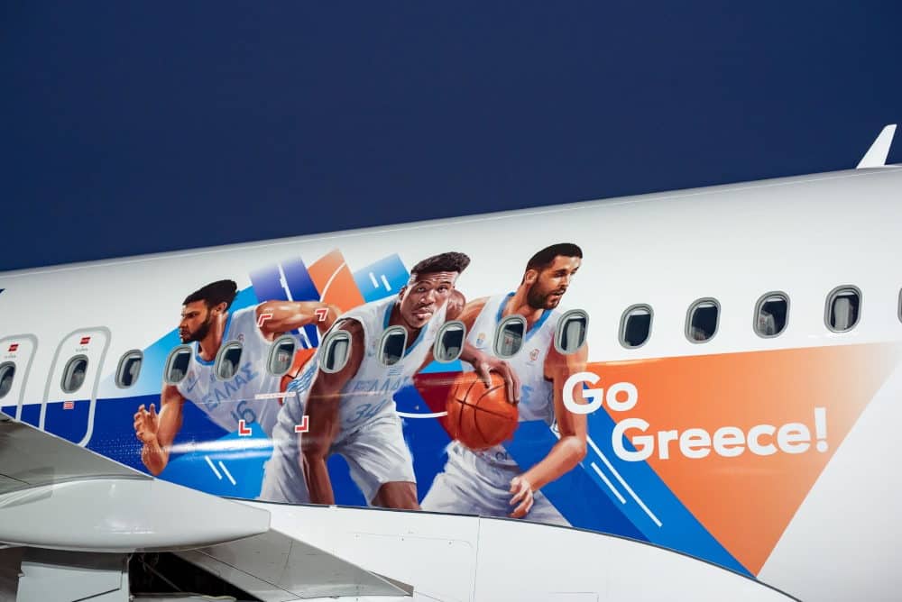 Με τα φτερά της AEGEAN και το «δικό της» αεροπλάνο πετά στο Μιλάνο η εθνική ομάδα μπάσκετ