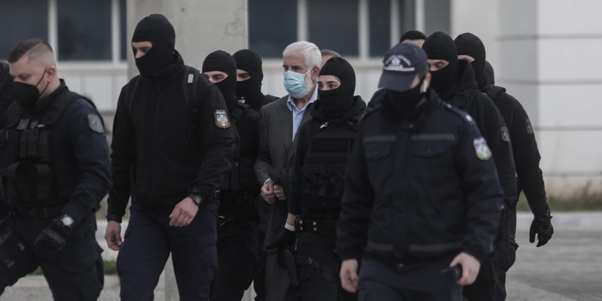Ο Πέτρος Φιλιππίδης στο δικαστήριο