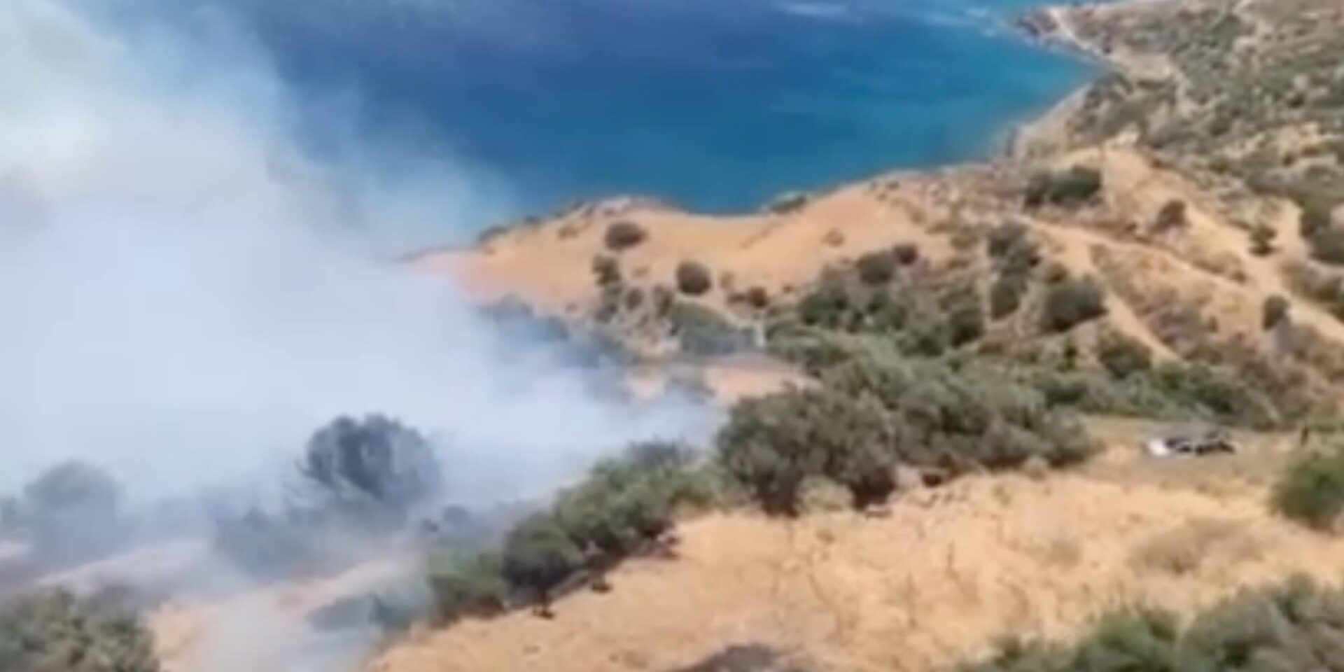 Μεγάλη φωτιά στο Ροδάκινο