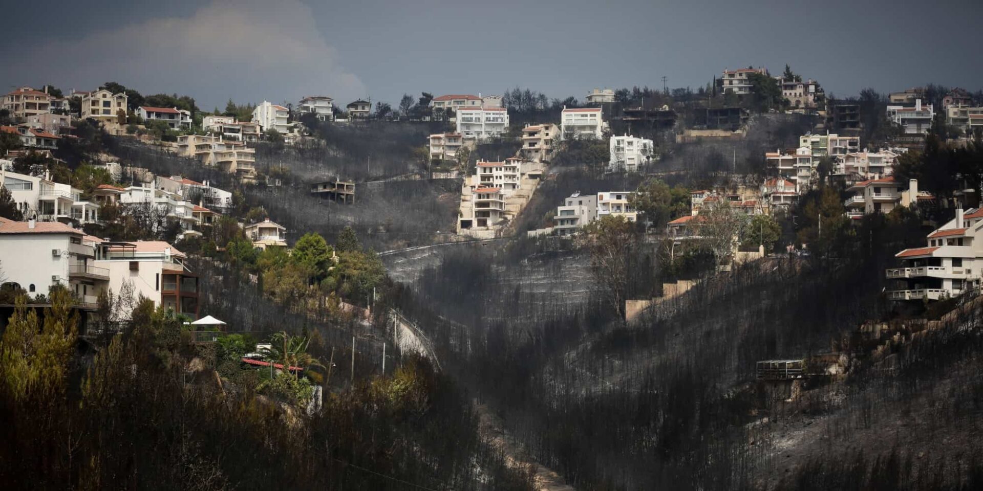 Αεροφωτογραφία από τις καμένες εκτάσεις στο Μάτι