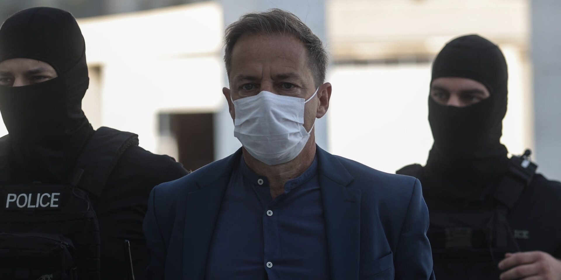 Ο Δημήτρης Λιγνάδης μεταφέρεται στη δίκη του