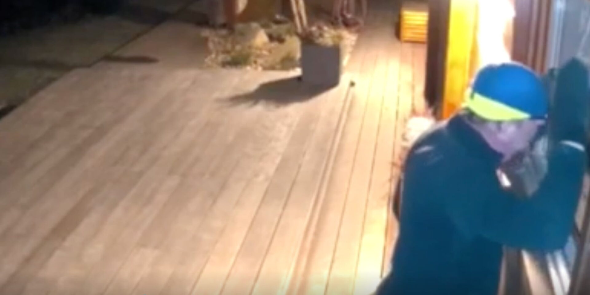 Διαρρήκτης μπαίνει σε σπίτια και... βλέπει τους ενοίκους που κοιμούνται στην Τσεχία