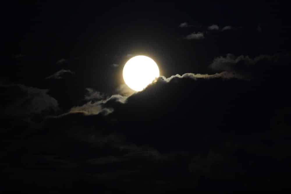 Το «Φεγγάρι του Ελαφιού» - Η πιο φωτεινή υπερπανσέληνος του έτους