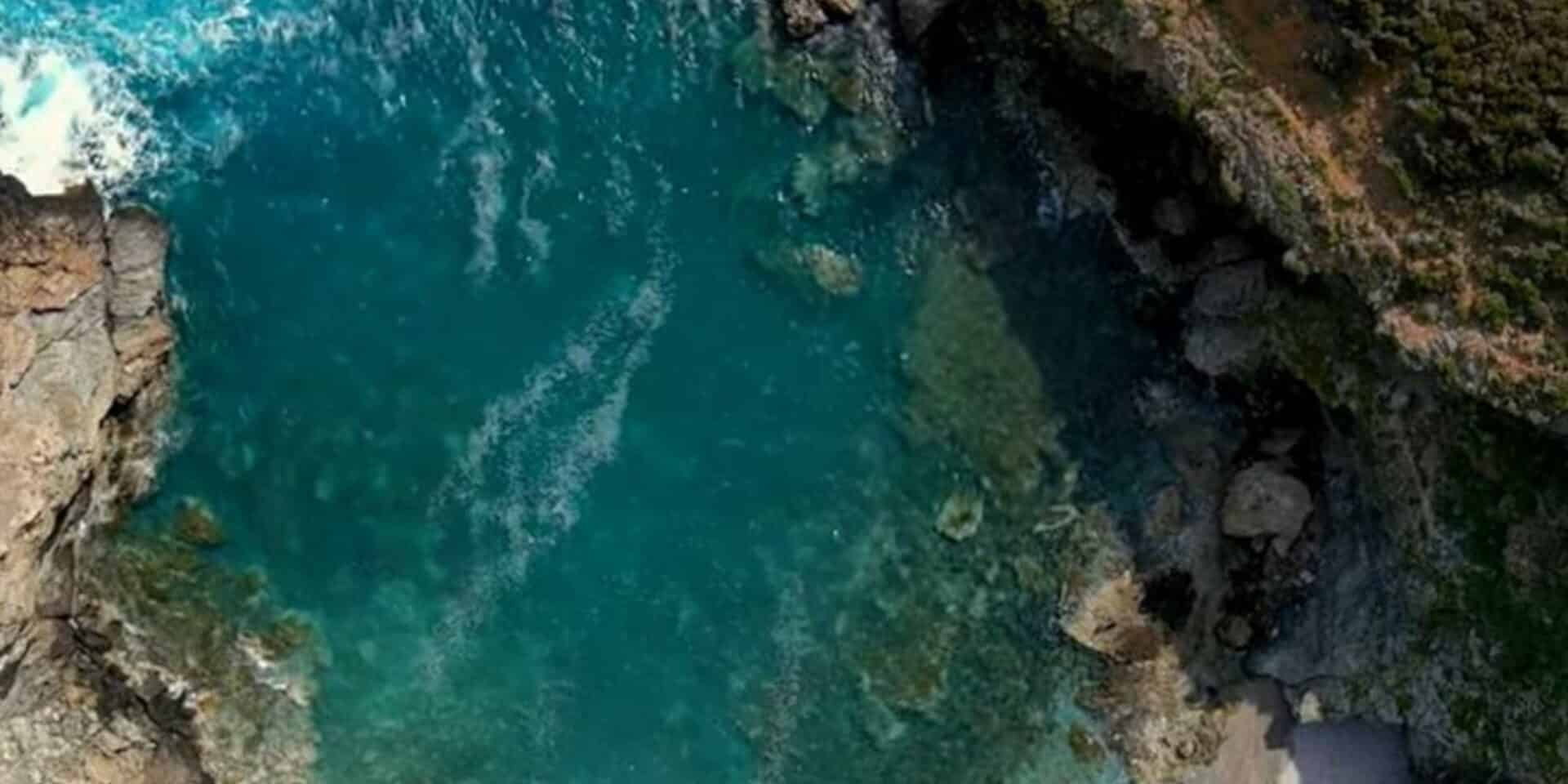 Η παραλία Πόρτες στην Εύβοια