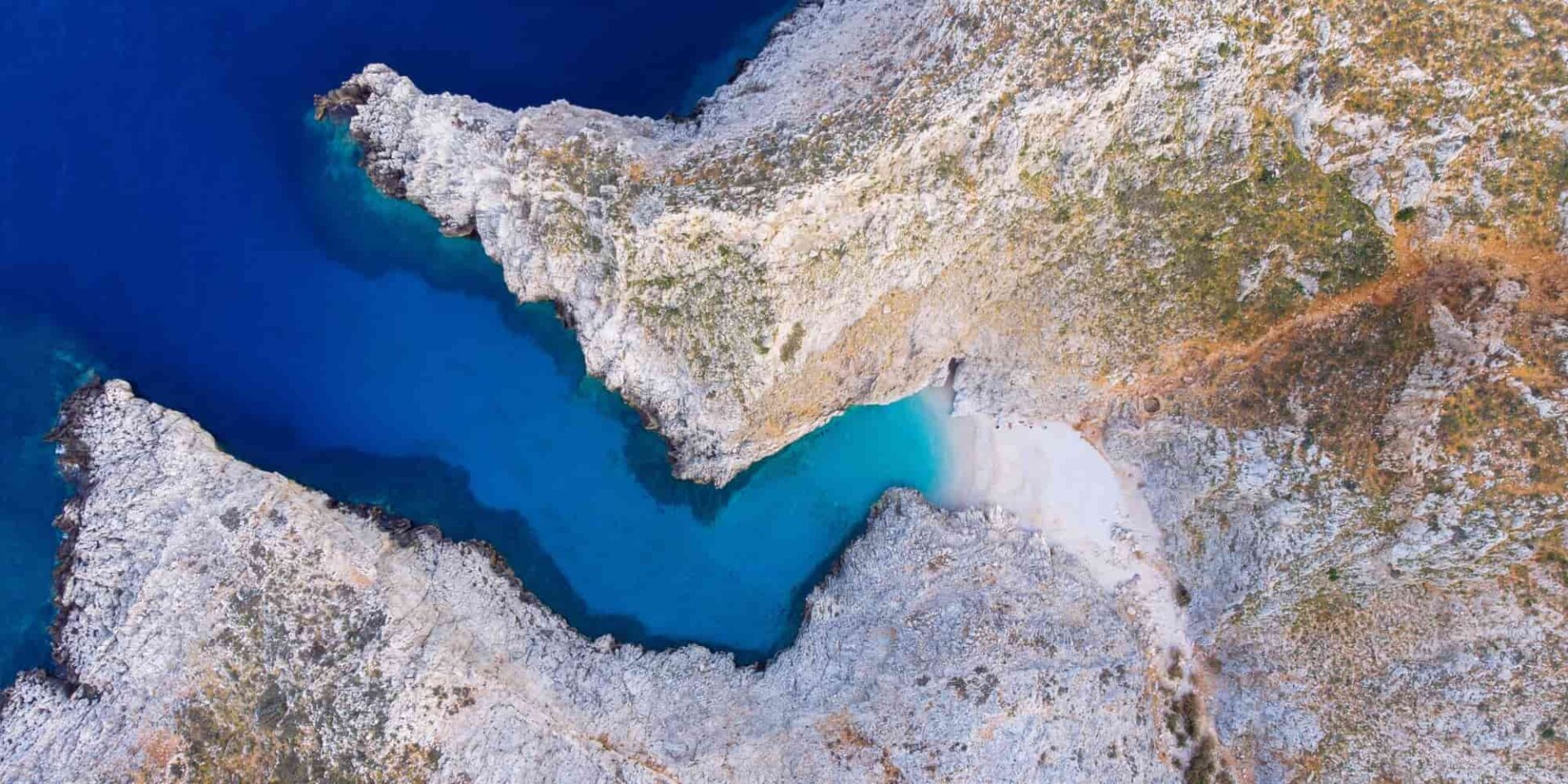 Η παραλία Σεϊτάν Λιμάνια στα Χανιά
