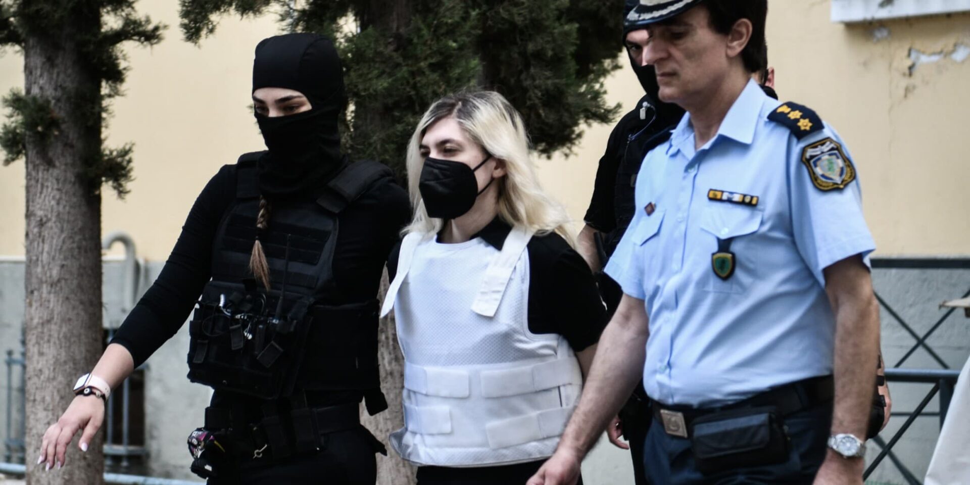 Η Ρούλα Πισπιρίγκου έφτασε στα δικαστήρια