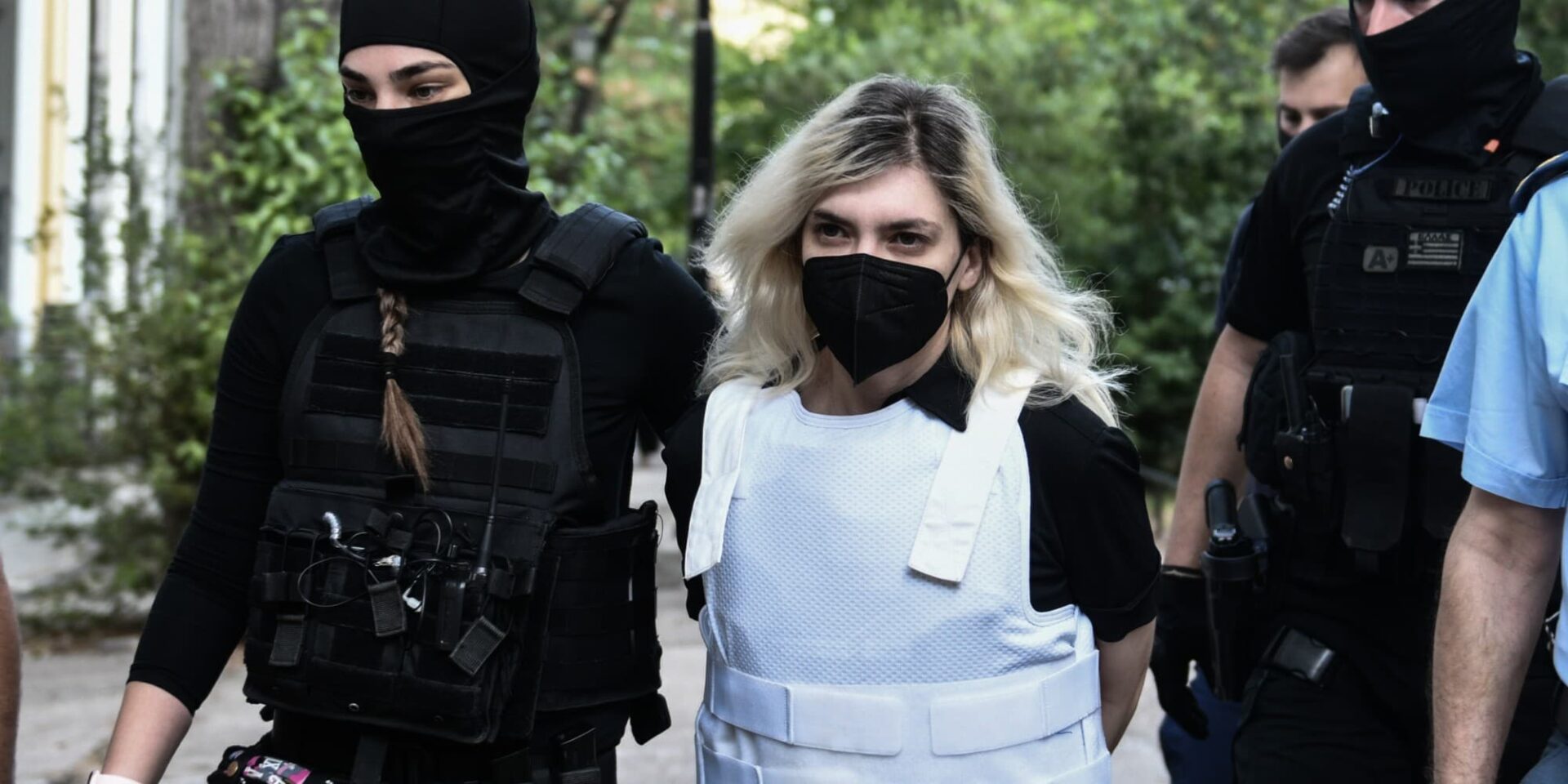 Η Ρούλα Πισπιρίγκου έφτασε στα δικαστήρια