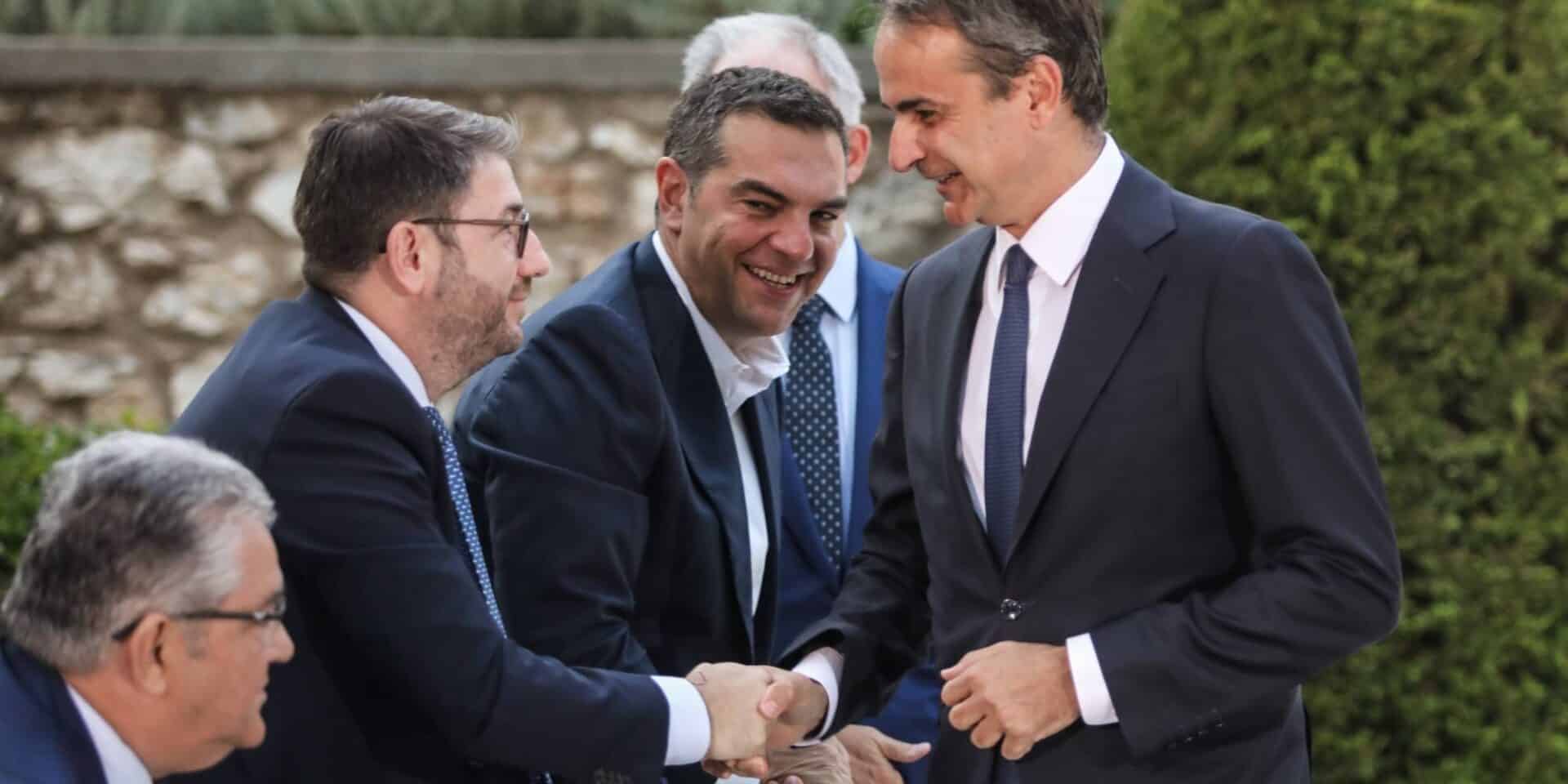 Οι πολιτικοί αρχηγοί στο Προεδρικό Μέγαρο