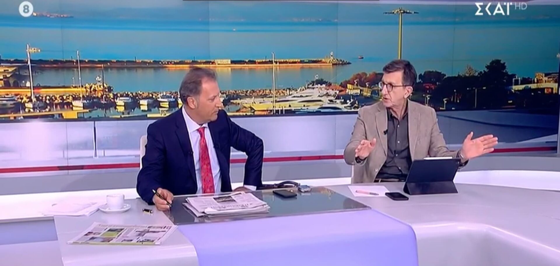 Ο δημοσιογράφος Άρης Πορτοσάλτε στην εκπομπή του ΣΚΑΪ