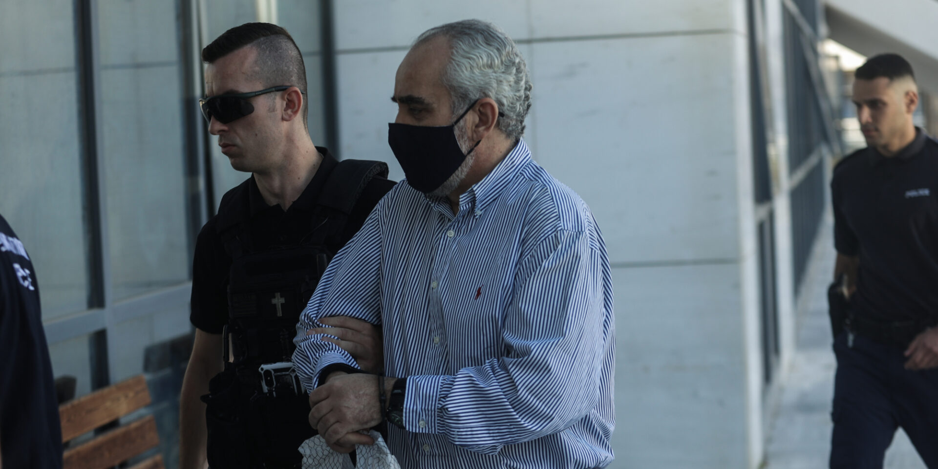 Ο Ψευτογιατρός πάει στα δικαστήρια
