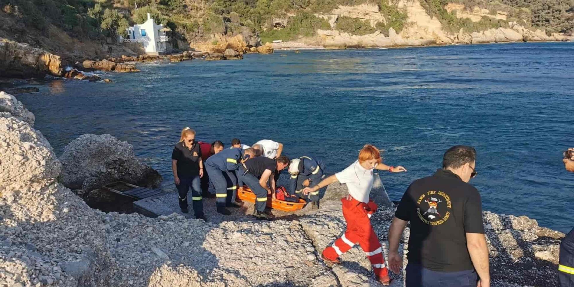 Διασώστες στη συντριβή ελικοπτέρου στη Σάμο - Σάμος