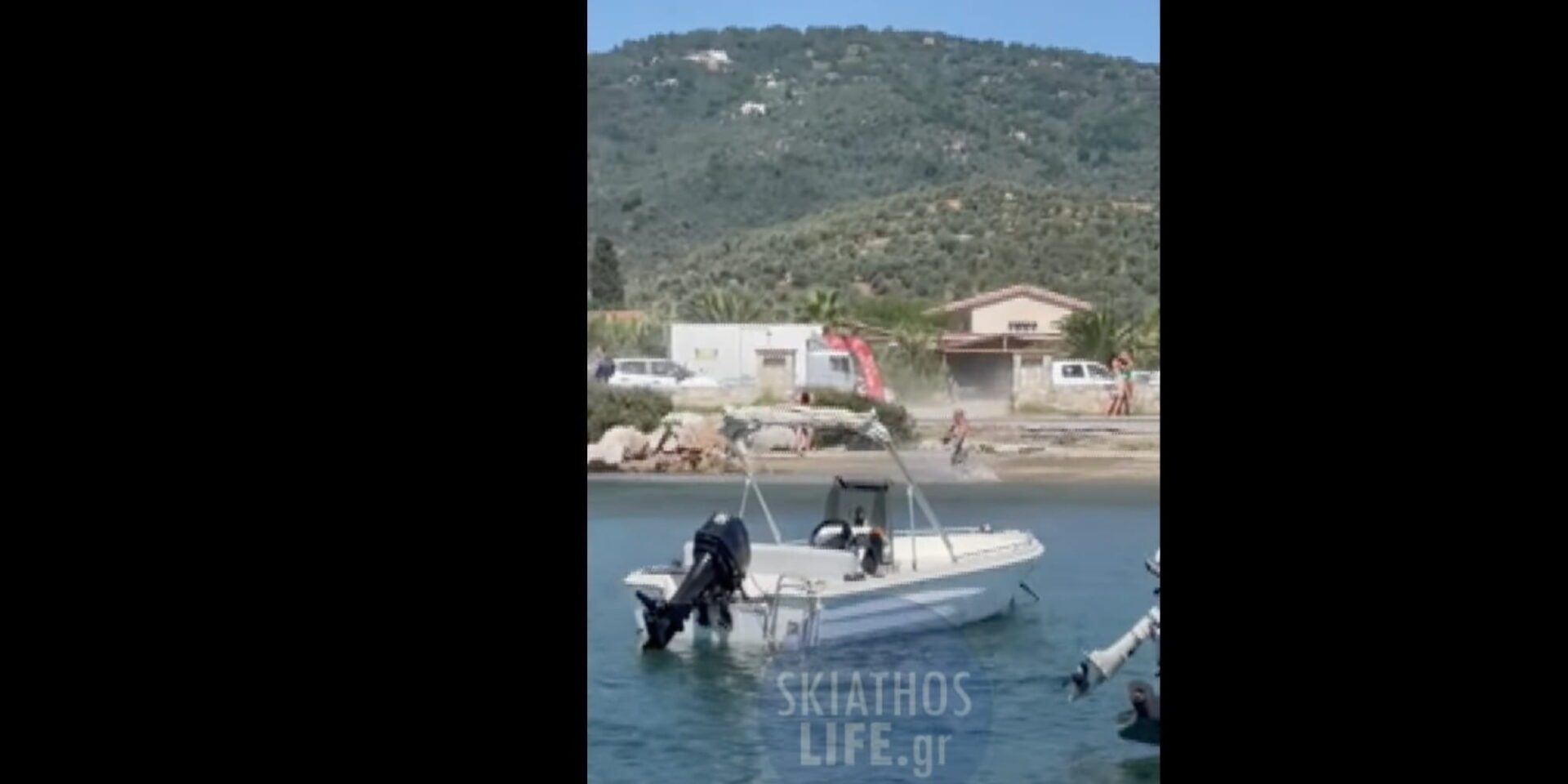 Τουρμπίνα αεροσκάφους έστειλε για μπάνιο τουρίστρια - Σκιάθος